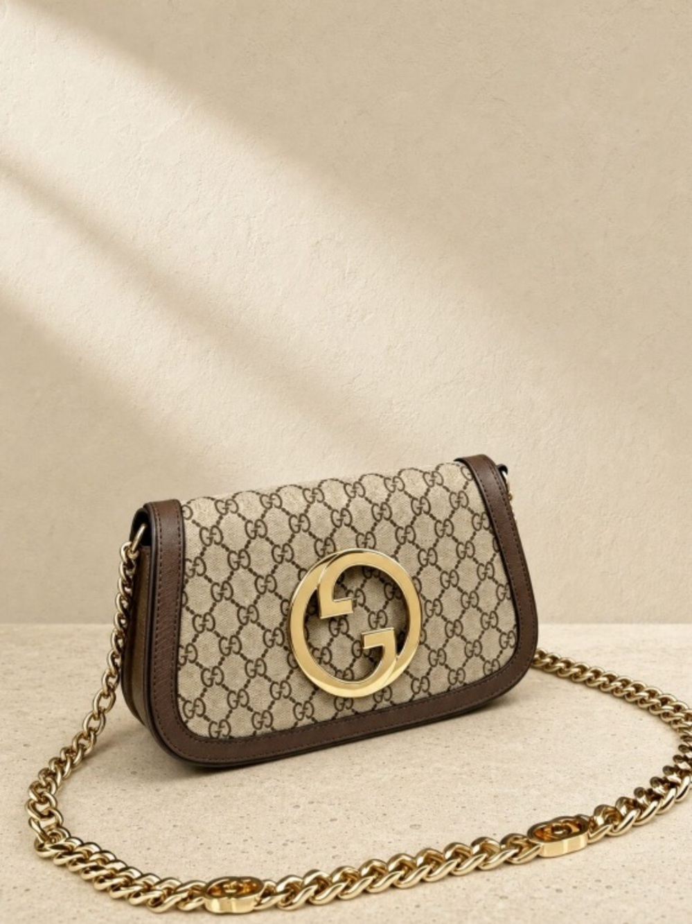 Gucci Medium Blondie Shoulder Purse in Beige Ebony GG Supreme